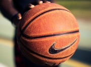 雷火电竞下载-沉默巨塔轰然作响，戈贝尔三分钟11分撕碎雷霆防线