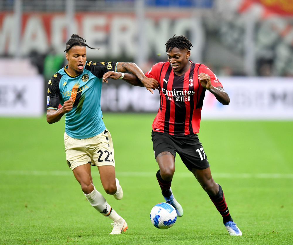 威尼斯取胜诺瓦罗，AC米兰假日获球列国际杯的简单介绍