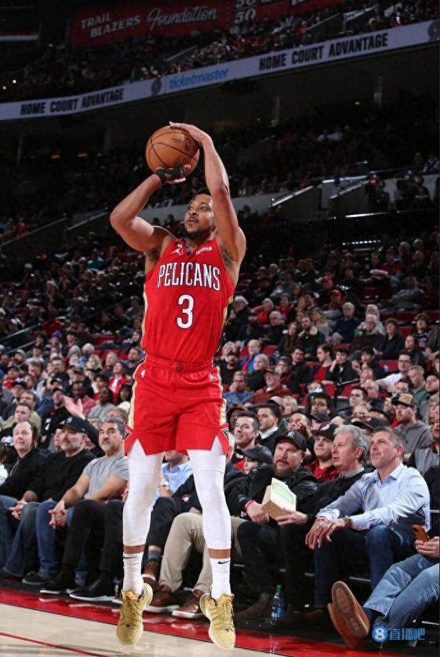 上海队鏖战灰熊，麦科勒姆高光表现